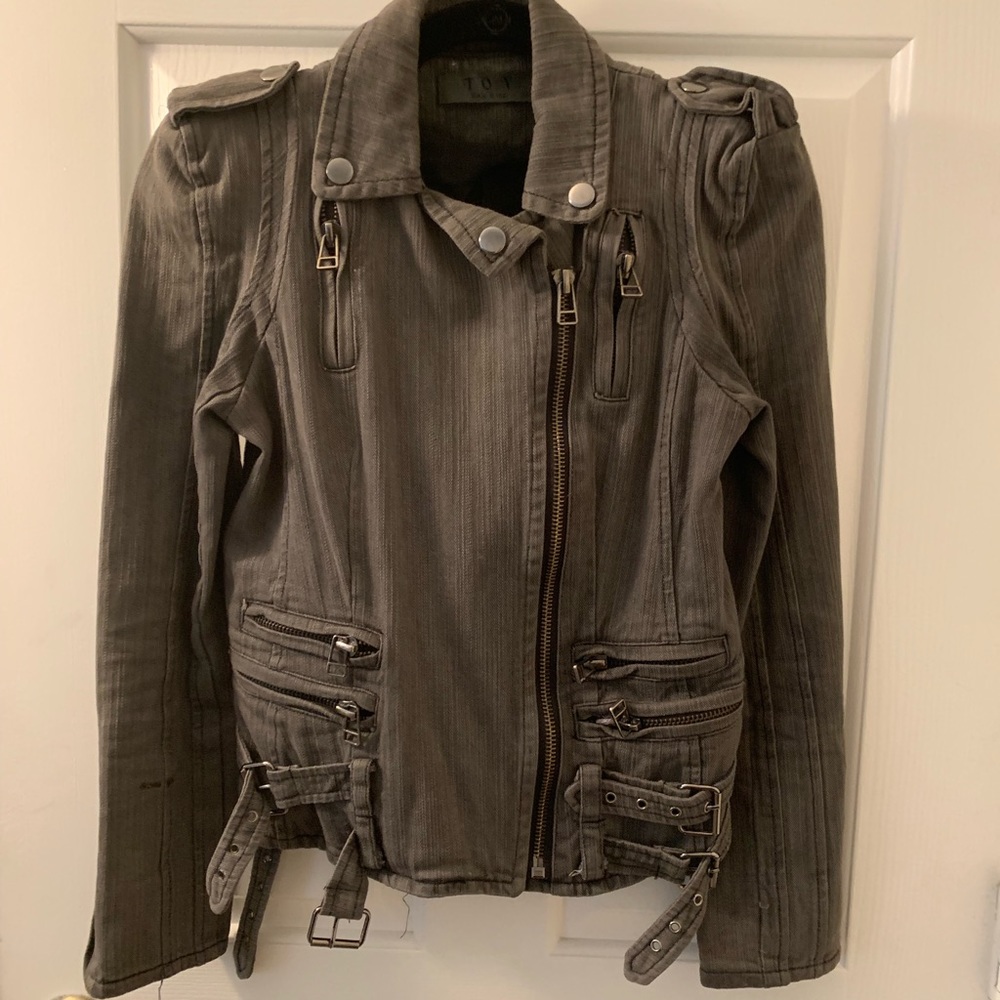 Fashionable Jacket.  Amazing Quality.